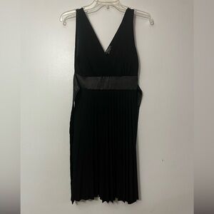 Taboo Black Sheath V-Neck Cocktail Dress